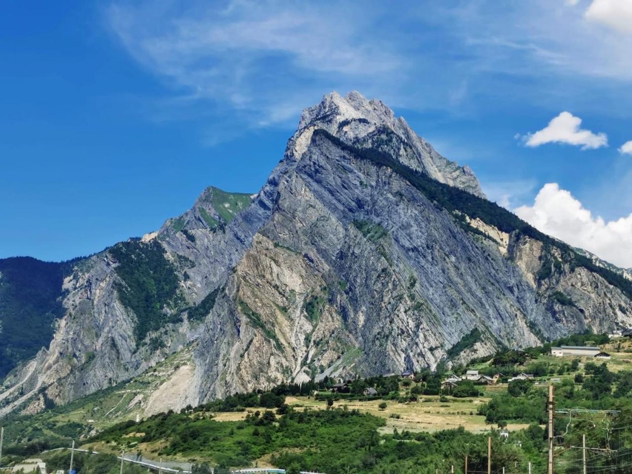 Hotel Le Marintan Saint-Michel-de-Maurienne Exterior photo